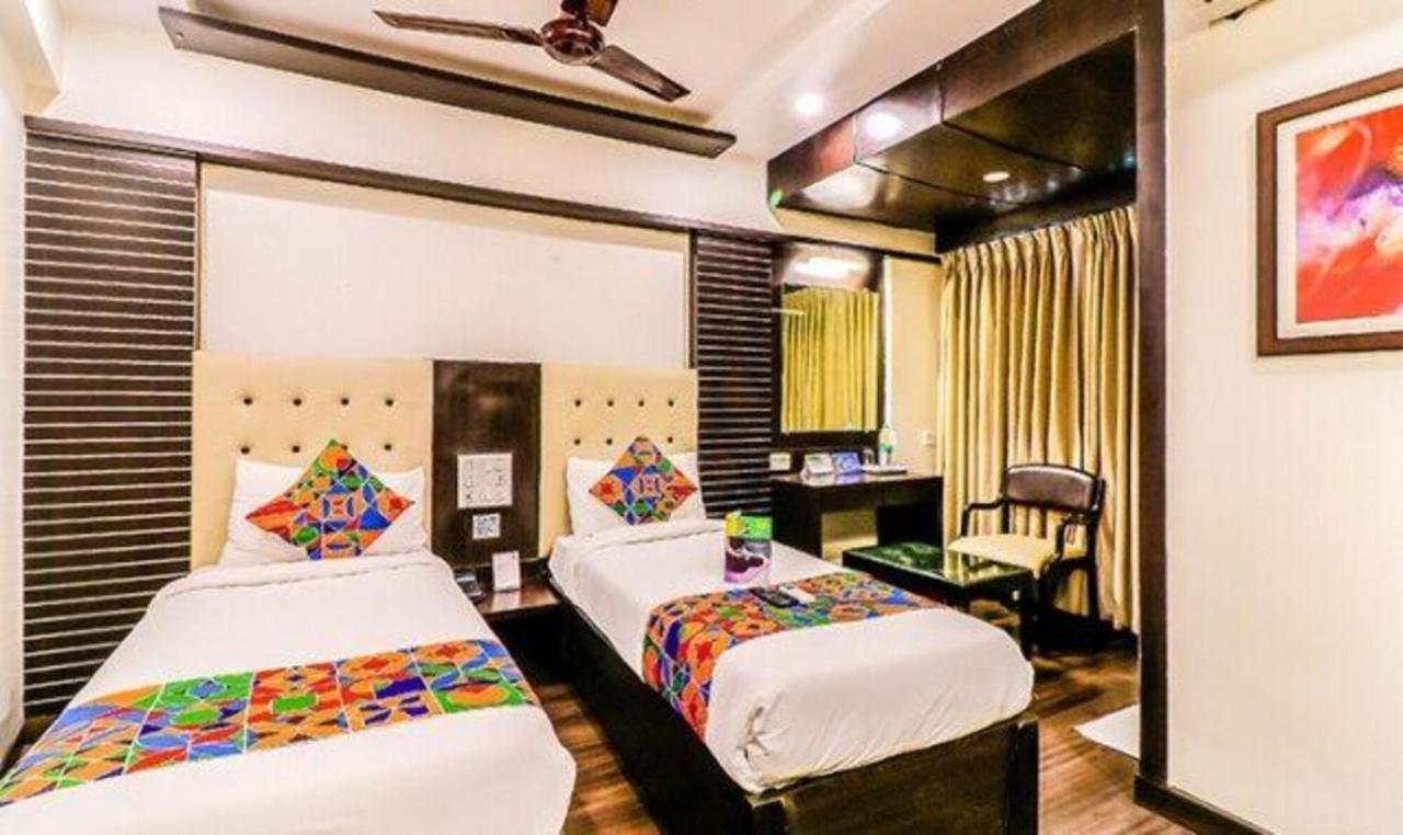OYO 13105 Hotel Blue Diamond Turambhe Exterior foto